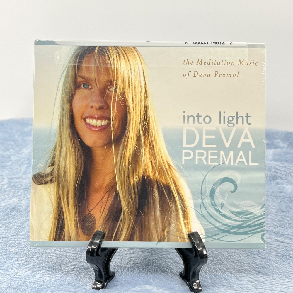 Deva Premal Into Light - Meditation Music
